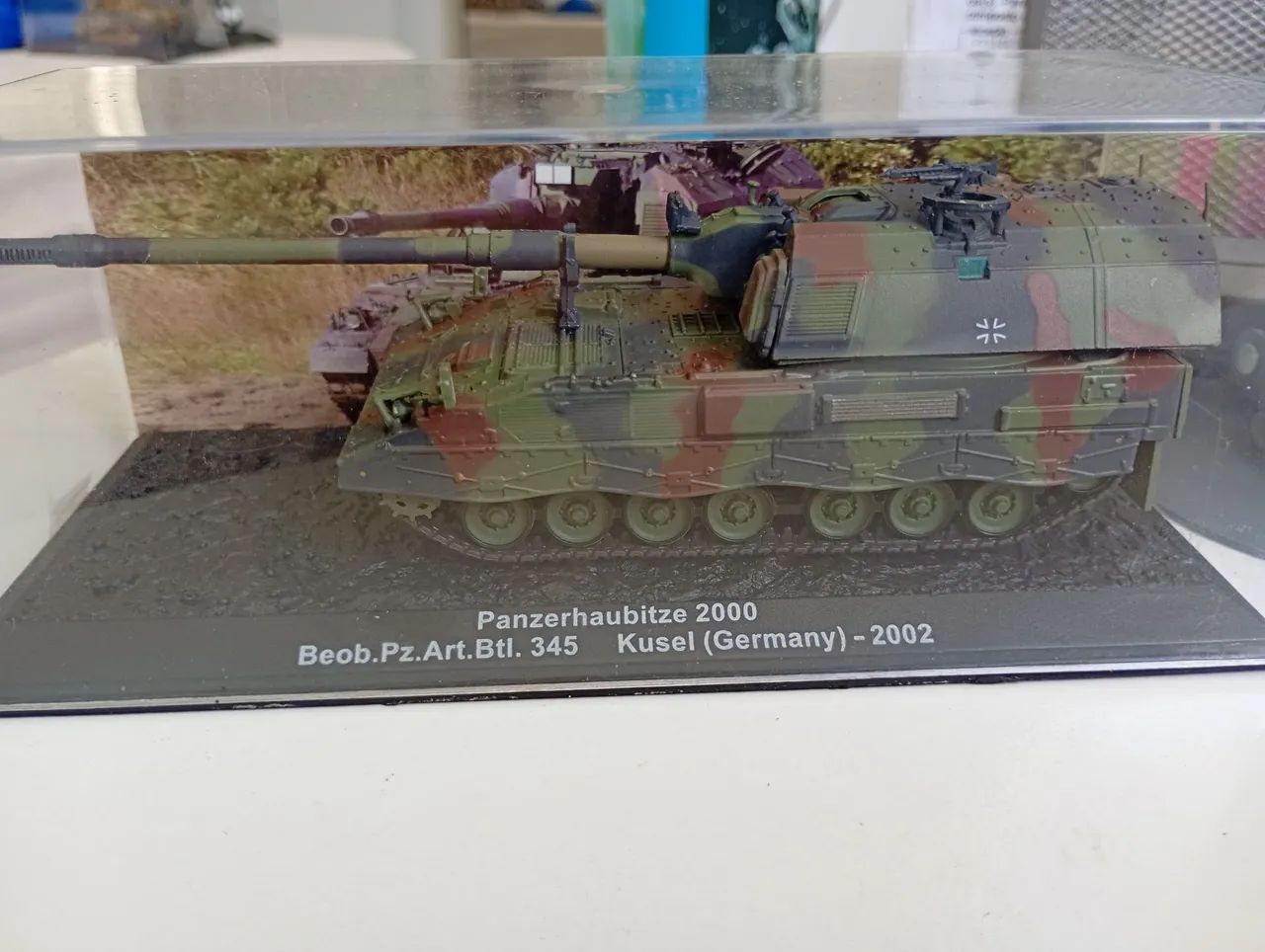 Miniatura Panzerhaubitze 2000 Germany