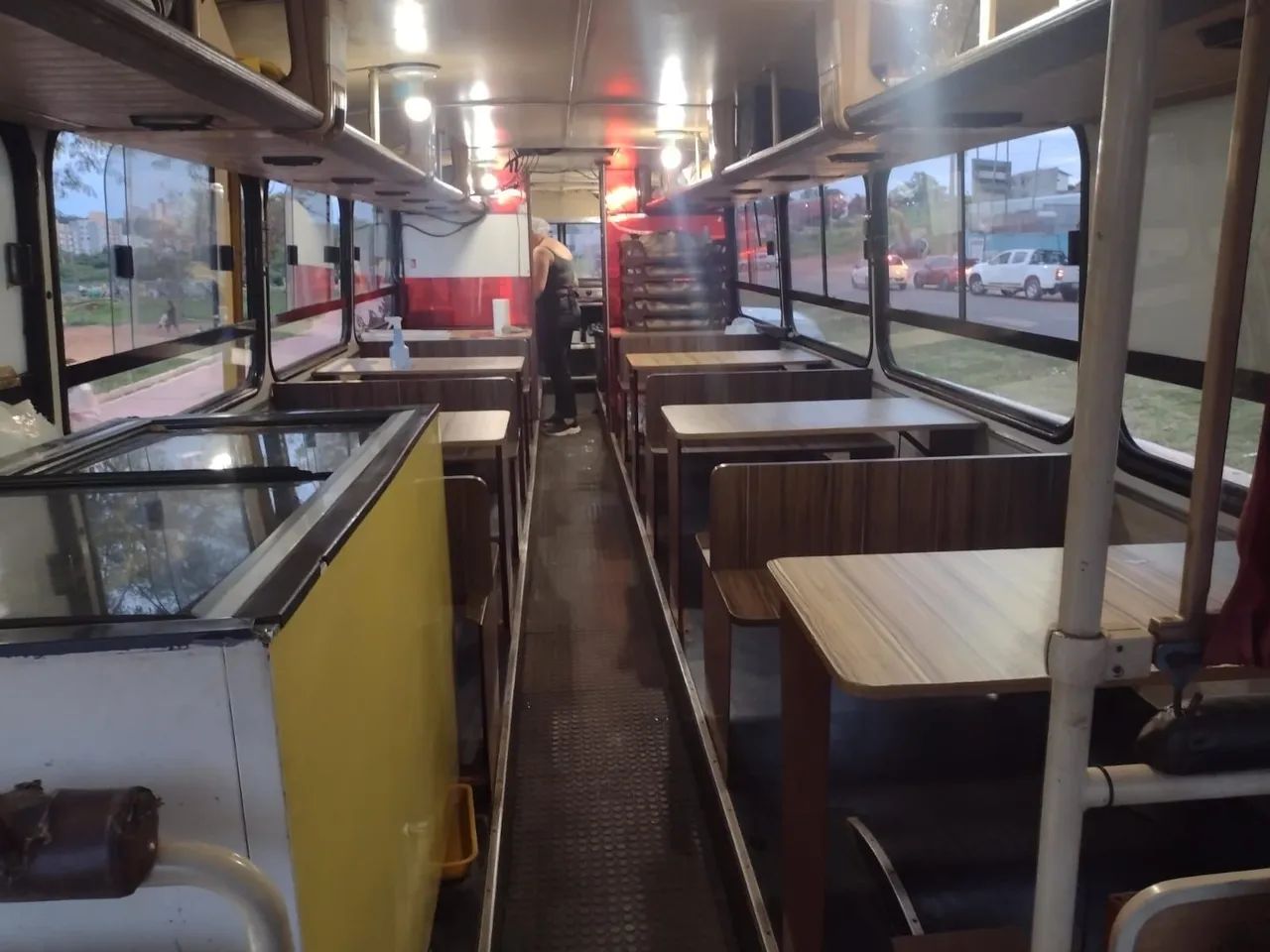 Food truck buss,ótima condições  só entrar em contato com Fernando  ,