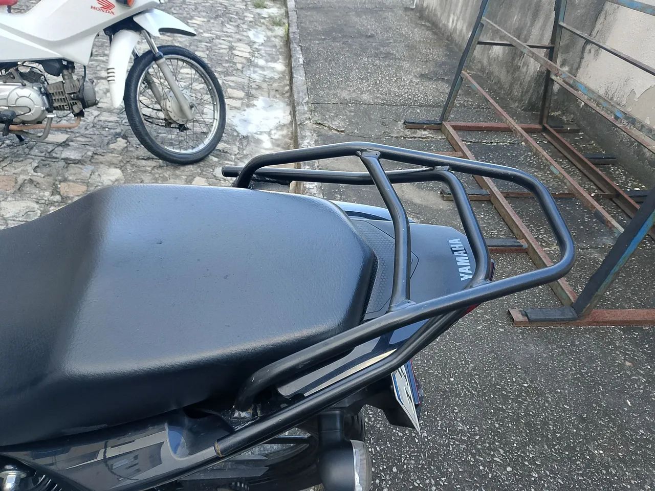 Baú e bagageiro. $220 - Foto 2