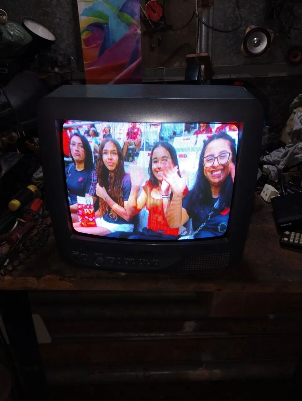 Tv 14 polegadas e conversor 