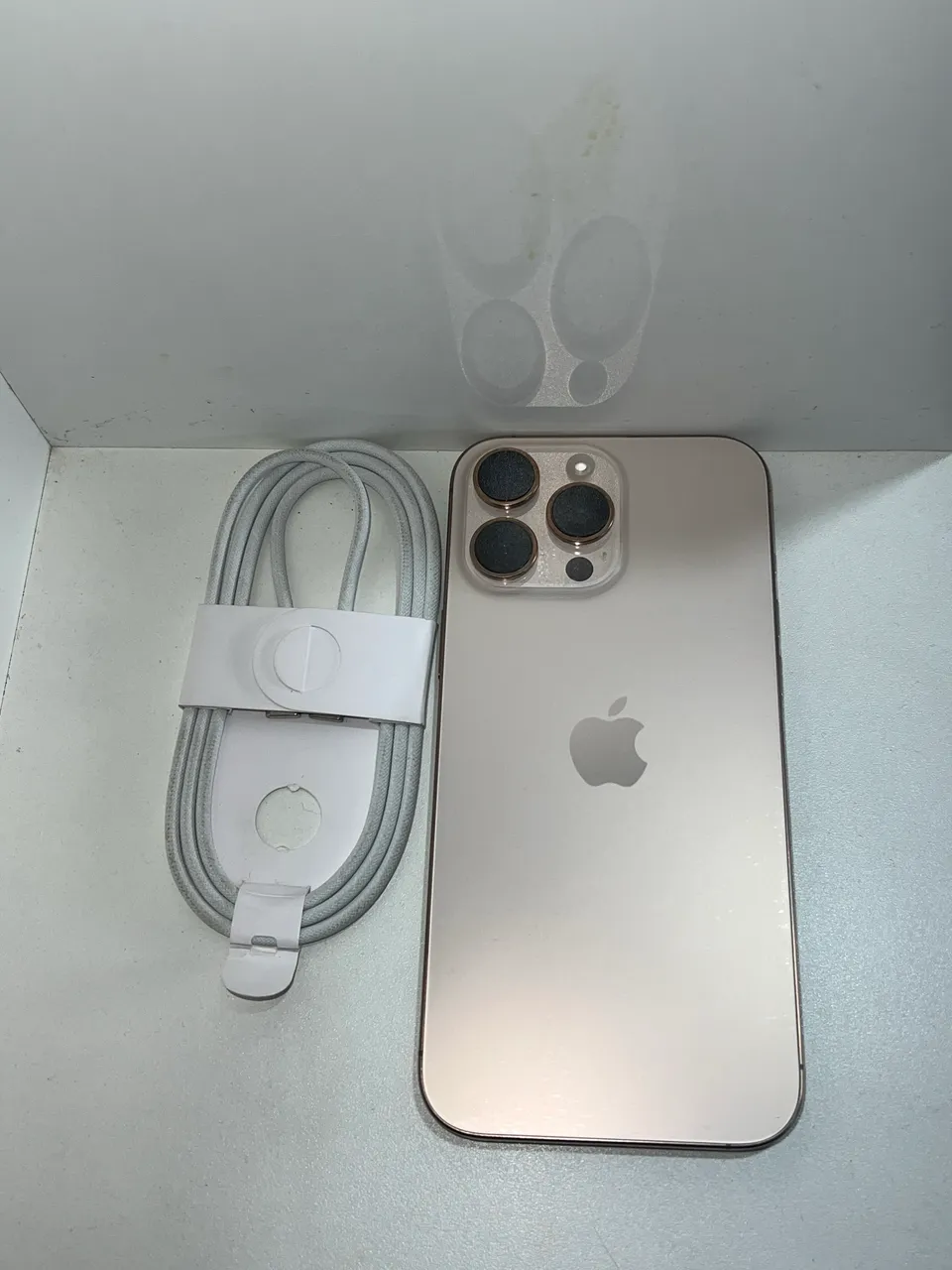 iPhone 16 ProMax 256gb usado com 97% de bateria - Celulares e