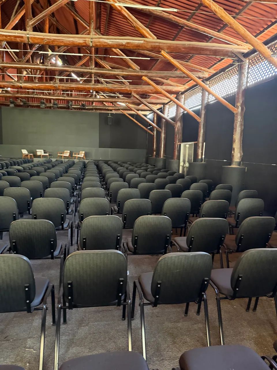 Lote de cadeiras para auditório e igreja - Foto 4