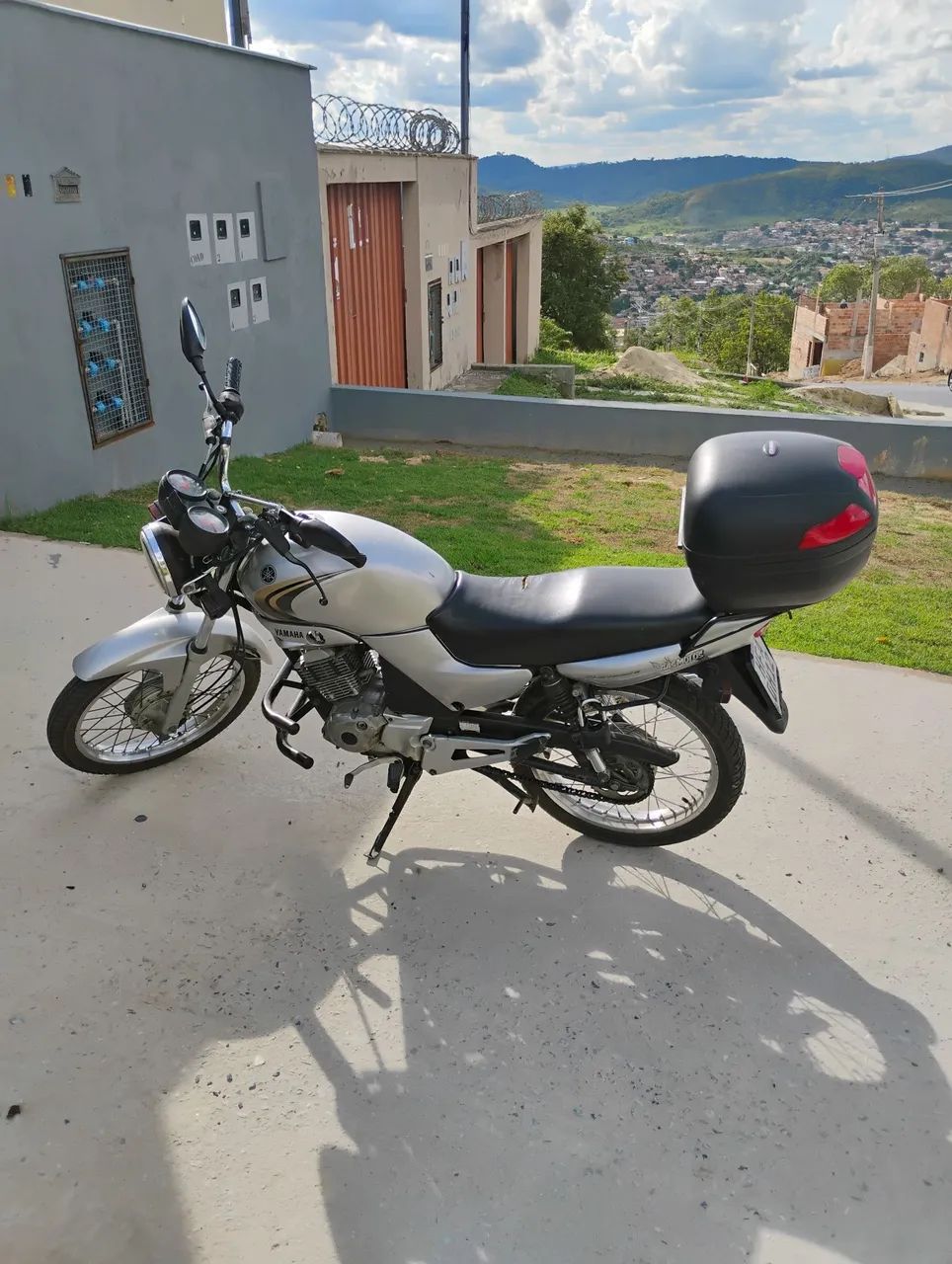 YBR 2007