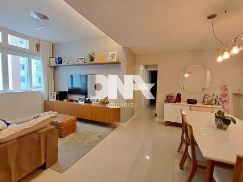 Apartamento : / Residencial / Humaitá