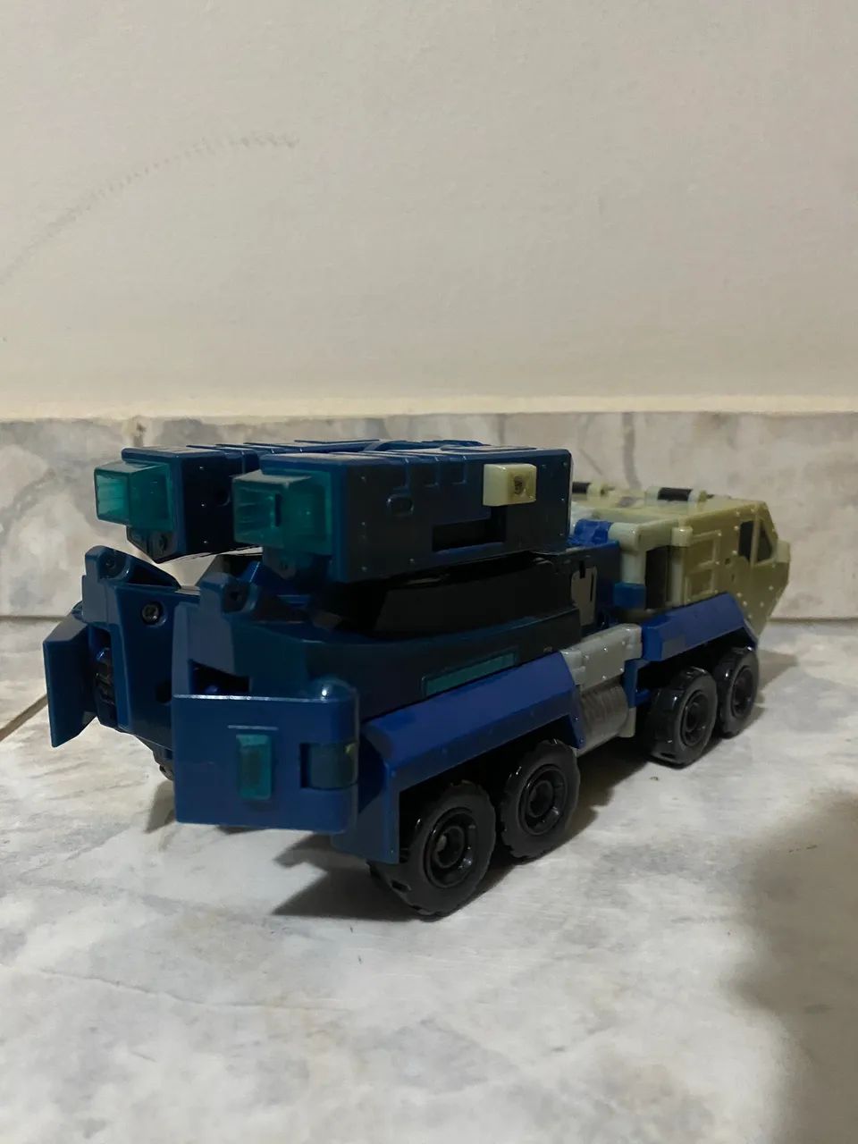 Transformers Leader Class Ultra Magnus - Foto 2