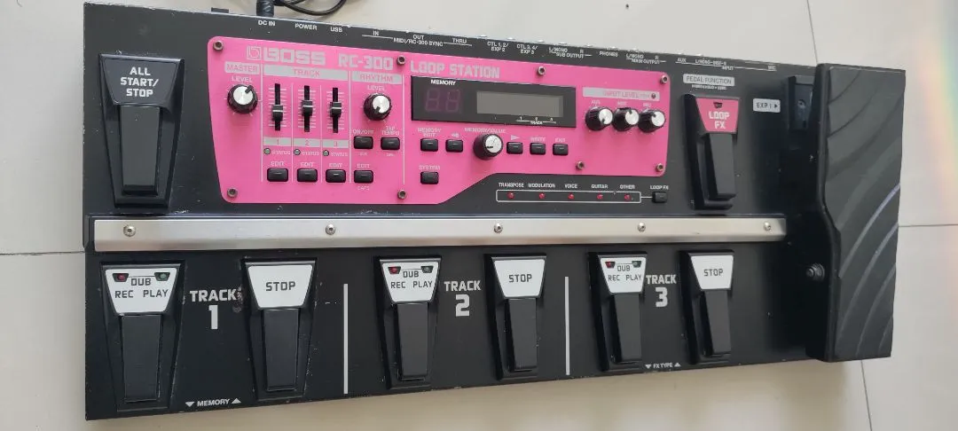 Boss RC-300 loop station - Instrumentos musicais - Parque Santa