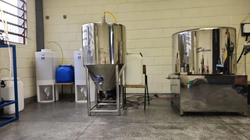 KIT PROFISSIONAL PARA PRODUÇÃO DE CERVEJA