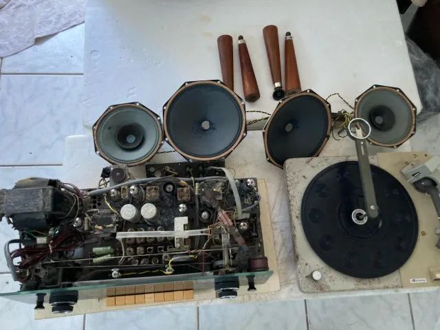 Rádio Toca-discos Philips B7 Ampli Stereo - Foto 3