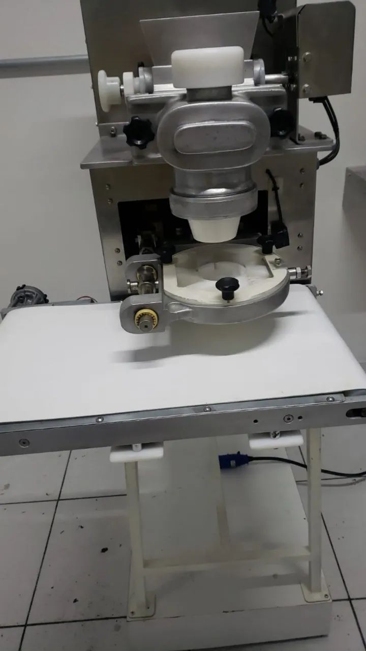 Maquina de salgados MCI Robocopy - Foto 3