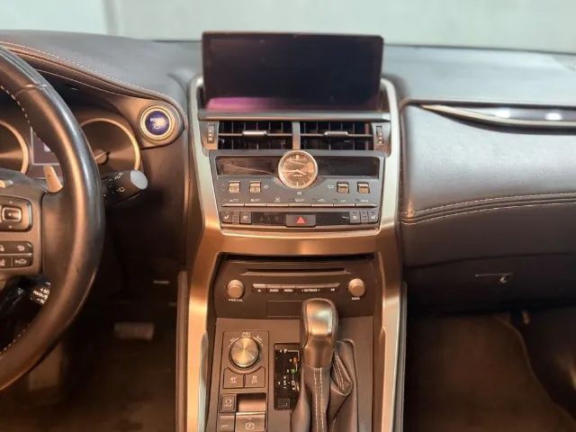 Lexus NX-300 H Luxury 2.5 16V Aut., foto 10 de 11