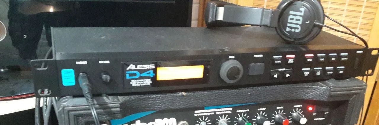 Módulo de percussão digital ALESIS D4 - Excelente! - Foto 4