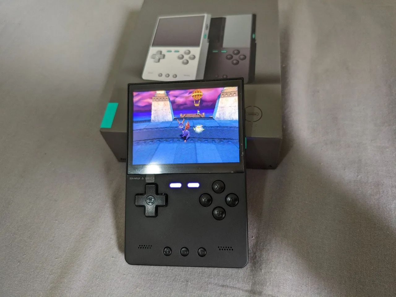 TRIMUI Brick - Pouco usado, ótimo estado