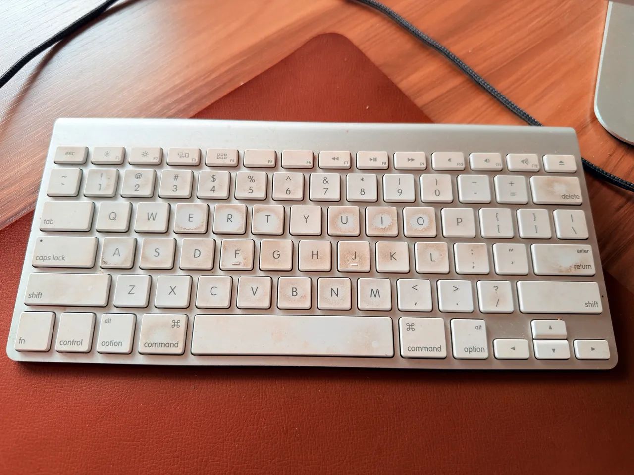 iMac 2011 i5 20gb + Magic Mouse + Keyboard Magic  - Foto 3