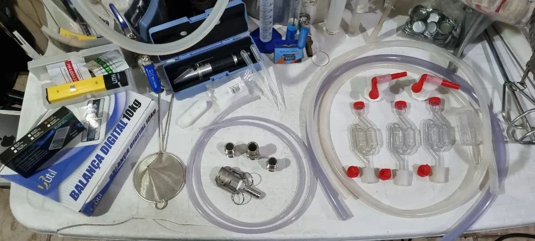 KIT COMPLETO DE CERVEJARIA CASEIRA - QUASE NOVO! - Foto 4