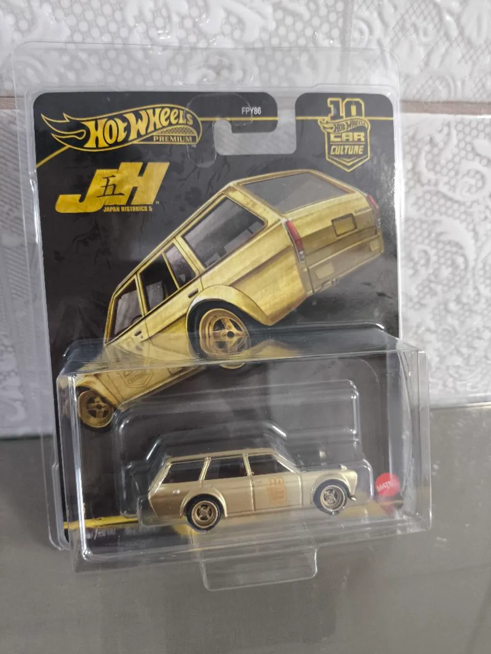 Hot Wheels GOLD CHASE DATSUN 510 WAGON DIECAST CAR CULTURE SERIES