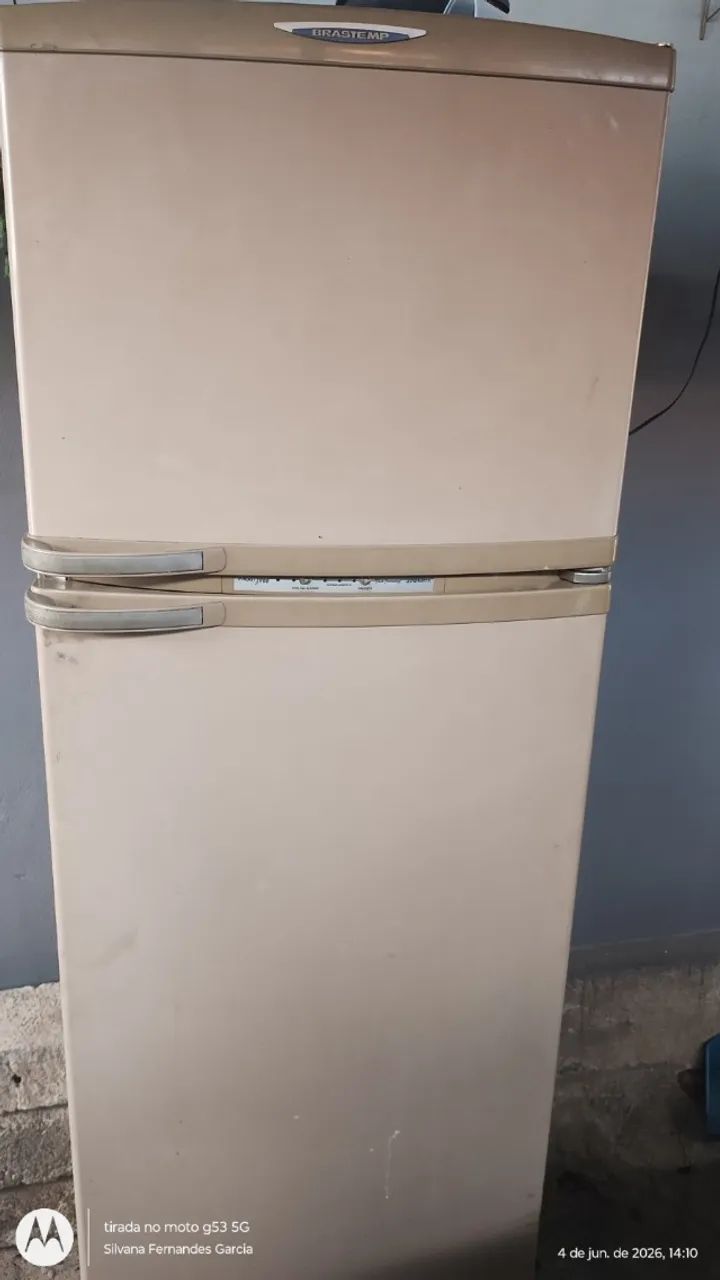 Geladeria com defeito