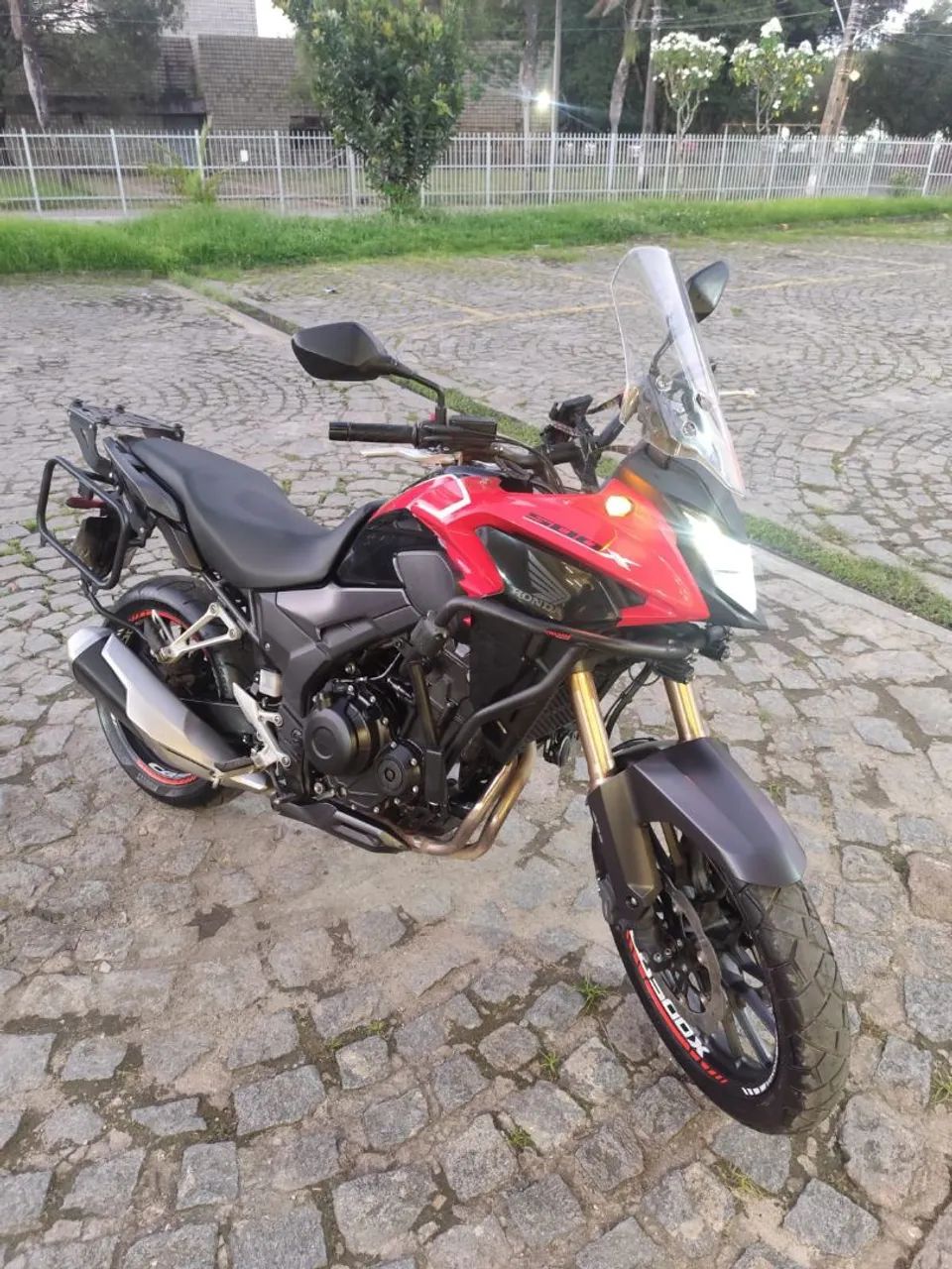 Cb500x com kit bauleto 