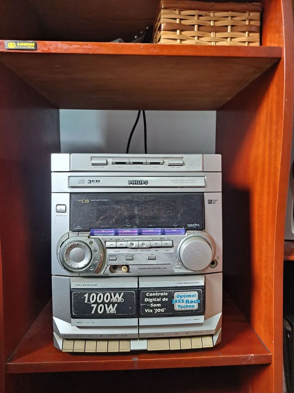 APARELHO DE SOM 3 CD,, 2 CAIXAS DE SOM