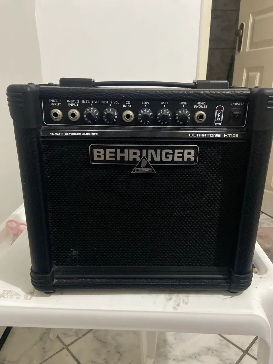 Amplificador de teclado Behringer