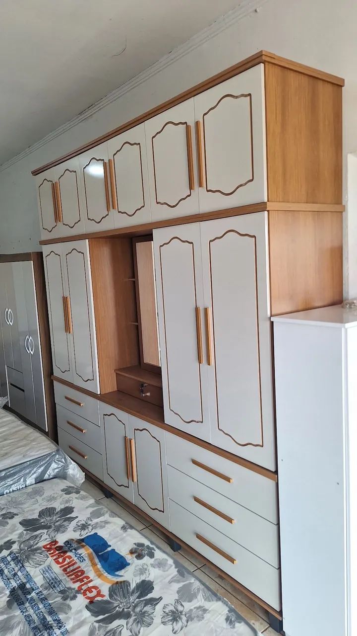 Guarda roupa triplex capelinha