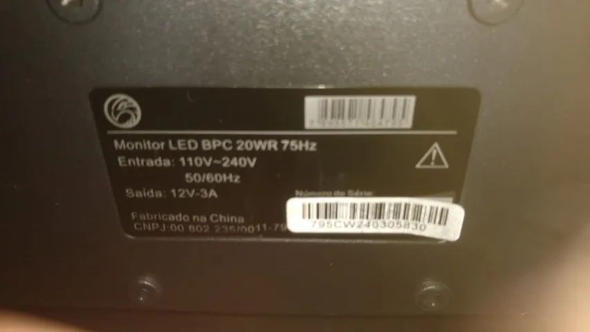 Monitor 20 p  hdmi vga 1600 x 1000 - Foto 3