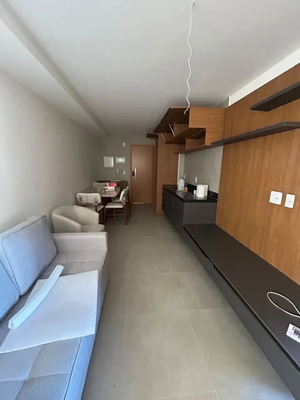 ED. NOAH QUARTO E SALA MOBILIADO