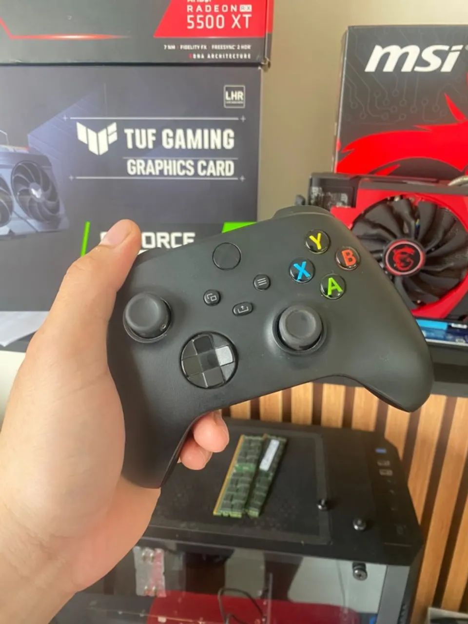Controle Xbox Series X e PC - Foto 4