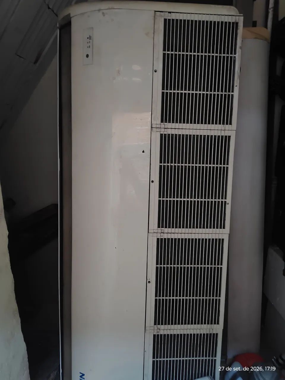 Evaporadora Piso Teto Elgin 60 mil. Funcionando  - Foto 3