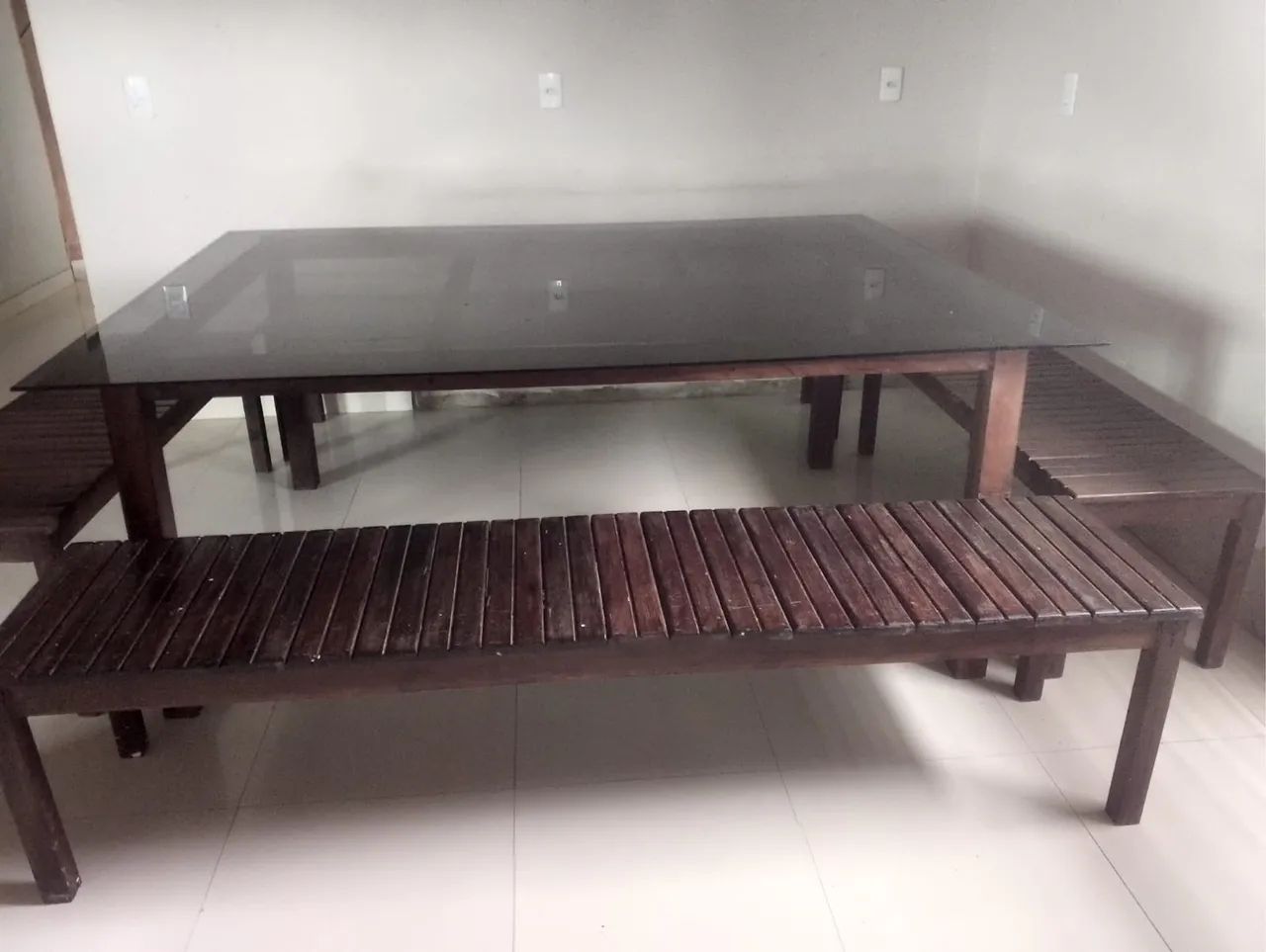 Mesa grande de madeira 