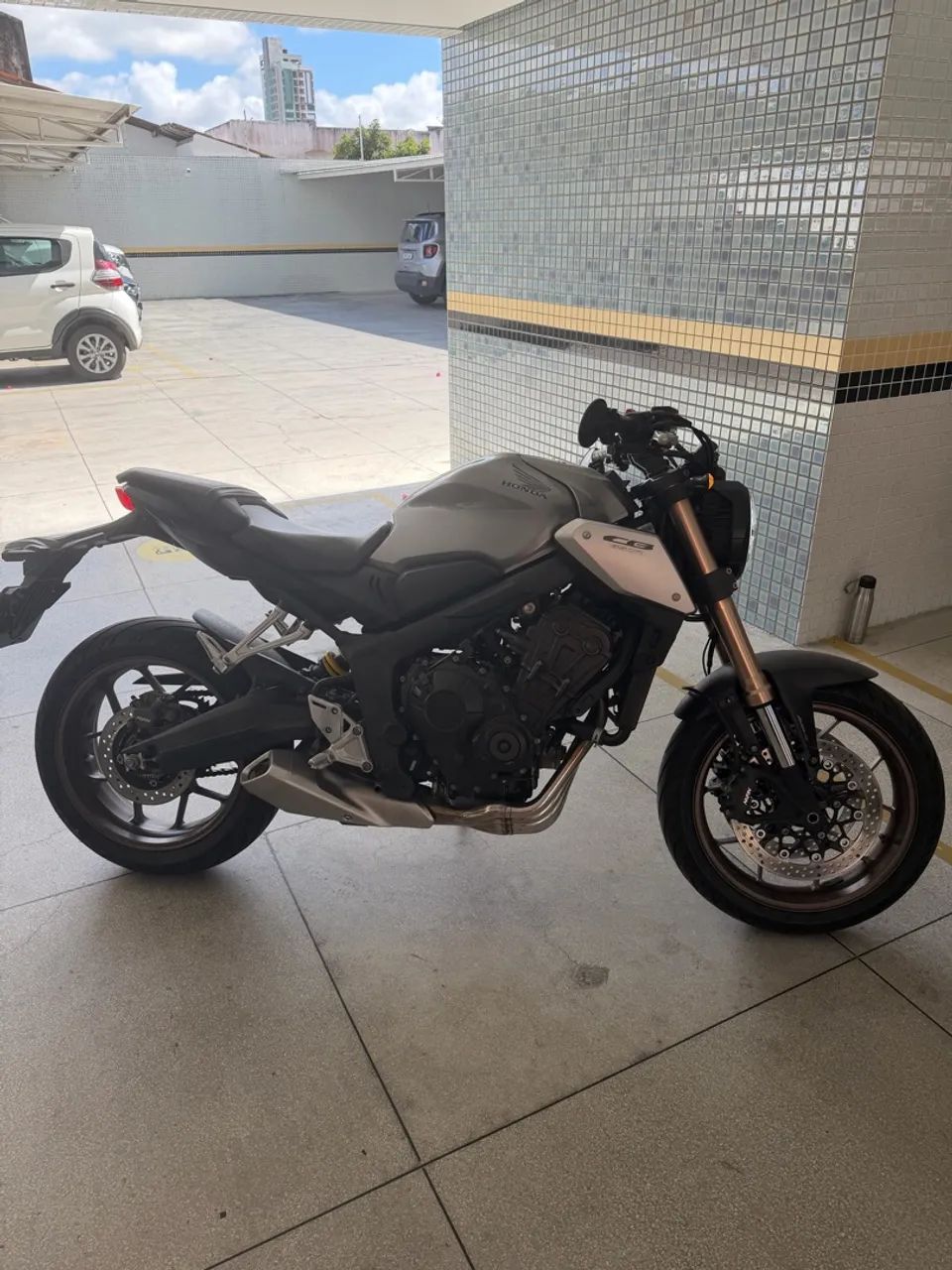 Cb 650 r  - Foto 3