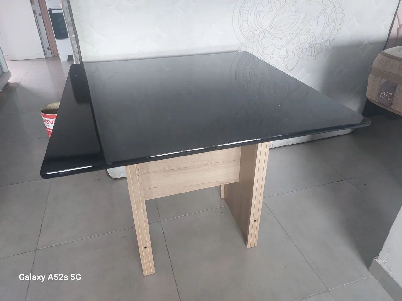 Mesa nova 90x90 - Foto 3