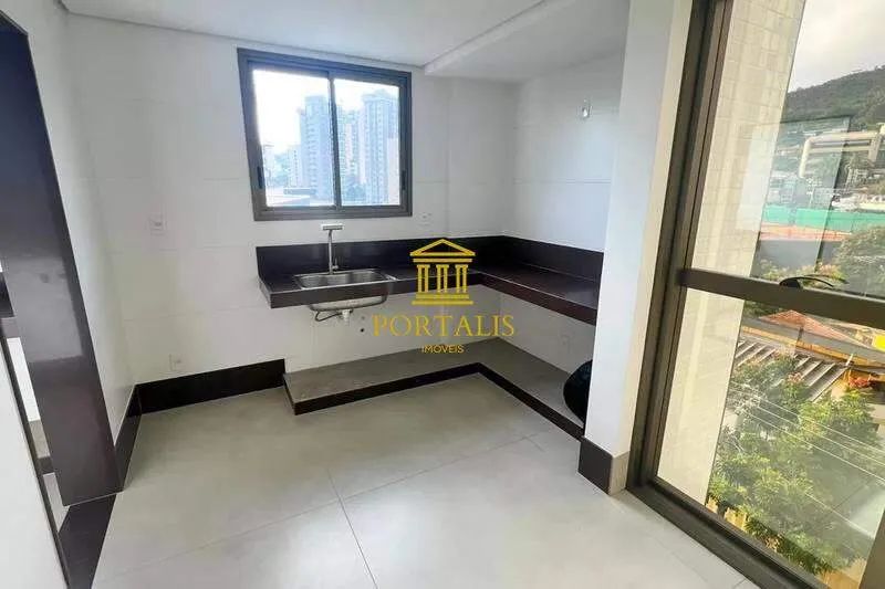 Apartamento com 3 quartos à venda em Belo Horizonte