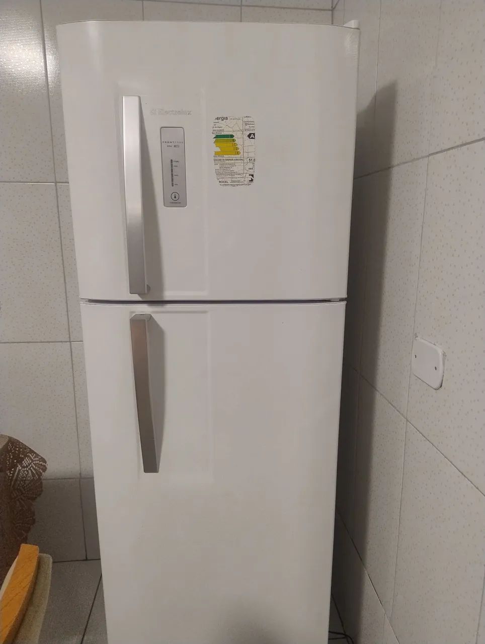 Vende se geladeira Eletrolux 