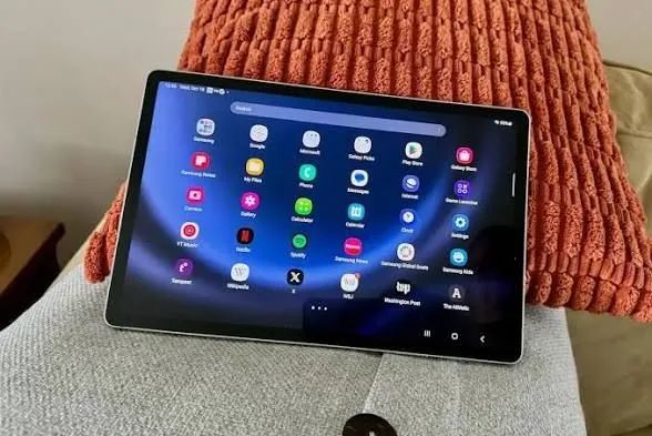Samsung Galaxy Tab S9 FE 128GB Wi-Fi + S Pen Original - Foto 2