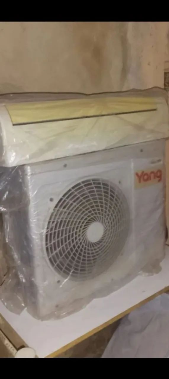 AR CONDICIONADO 9000 BTUS