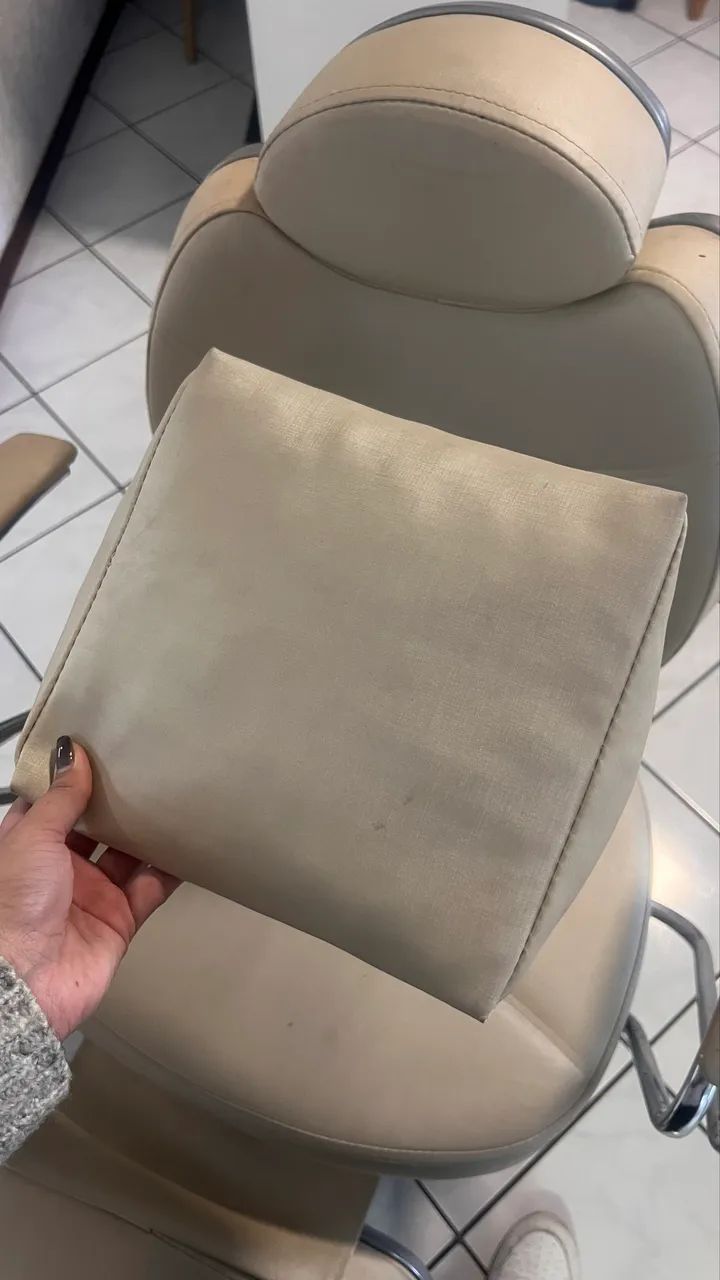 Cadeira poltrona reclinável para estética, maquiagem e micropigmentação  - Foto 2