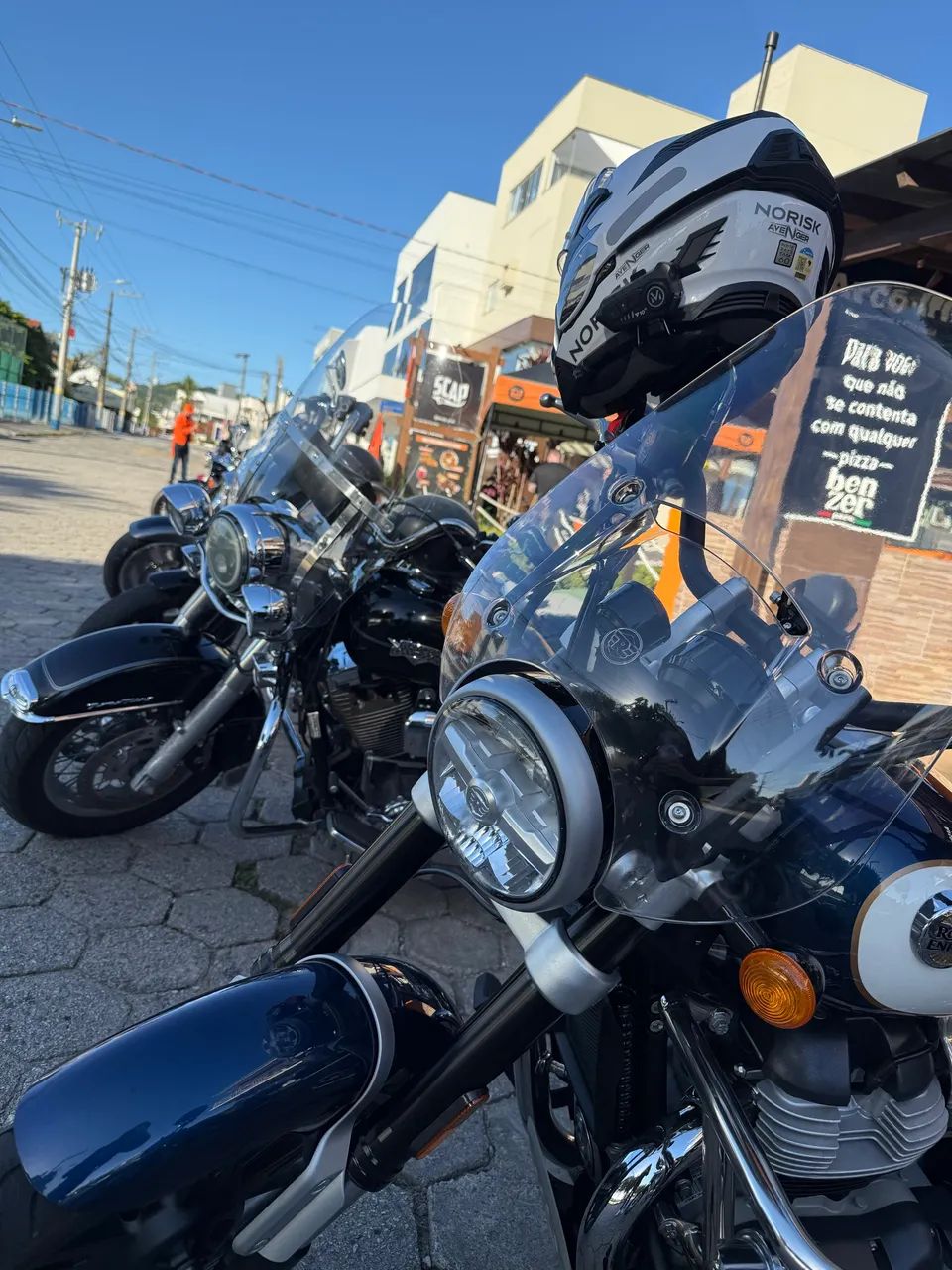 ROYAL ENFIELD SUPER METEOR 650 CELESTIAL BLUE - Foto 5