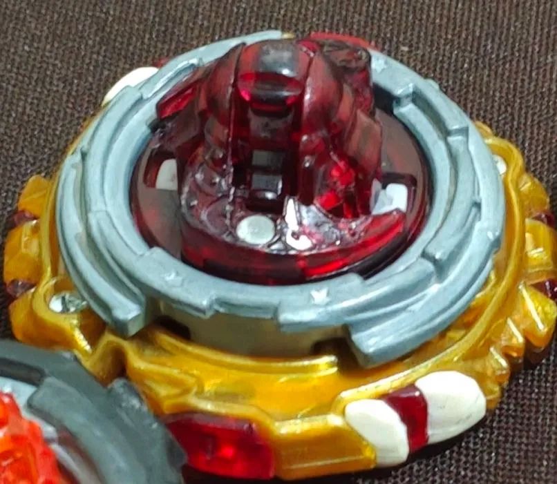 Beyblade Burst God Layer - Spriggan Réquiem  - Foto 2