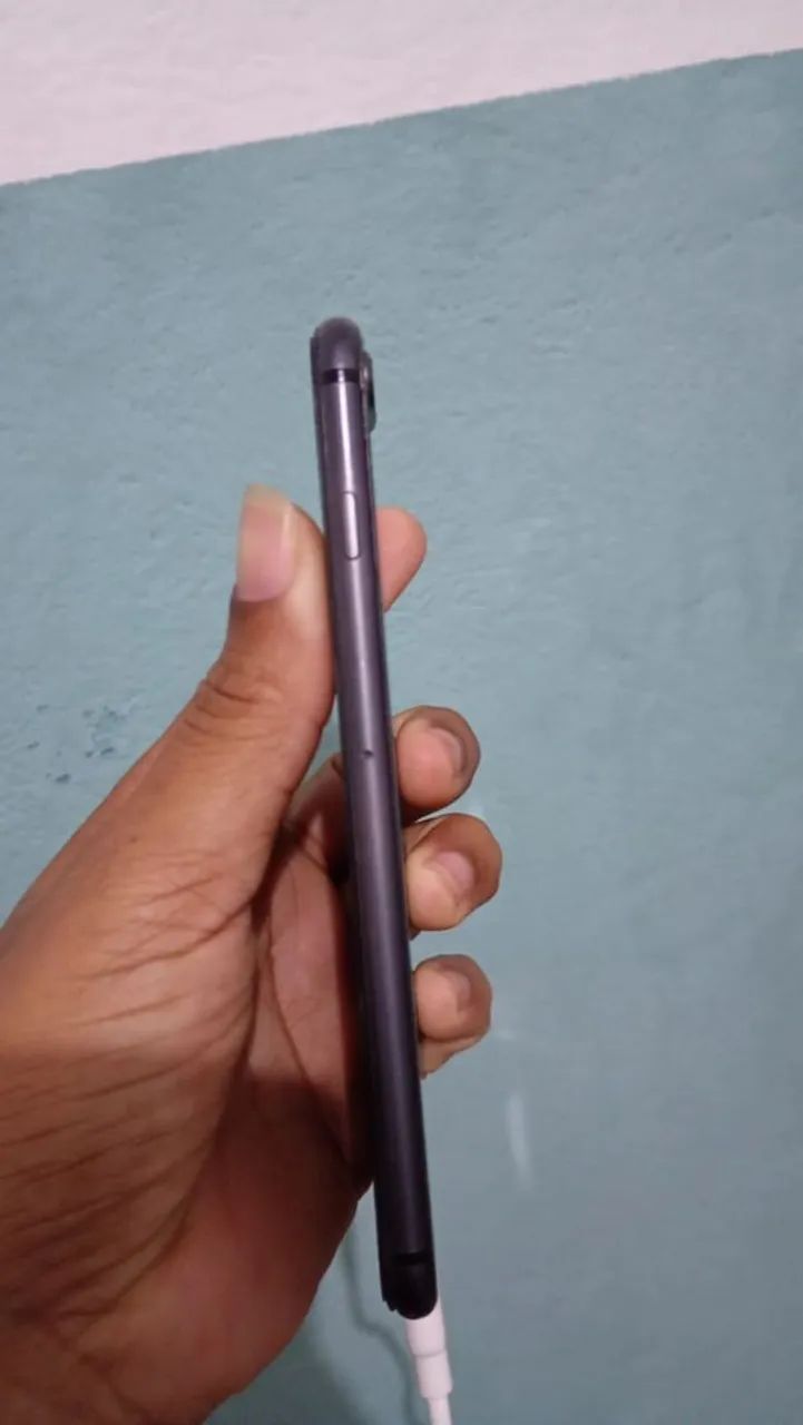 Vendo iPhone 8plus,não funciona biometria,do resto funciona tudo - Foto 3