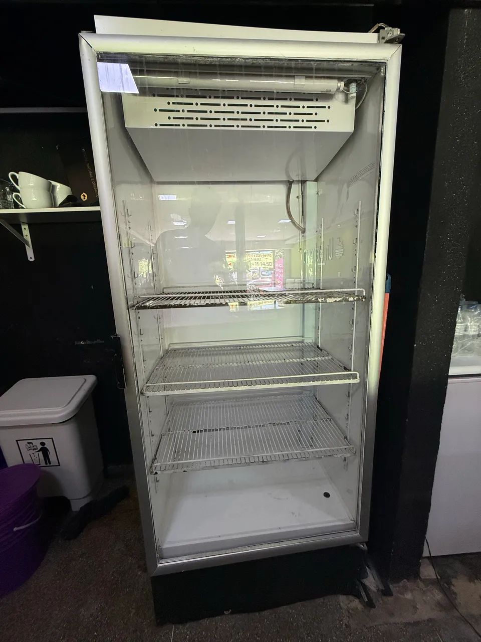 Freezer Expositor - Geladeiras e Freezers - Areal (Águas Claras