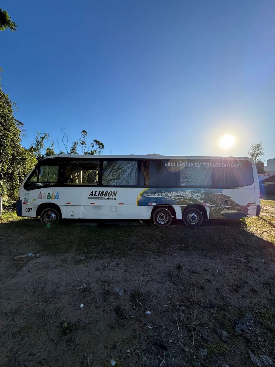 ? MICRO-ÔNIBUS À VENDA ? SEU NOVO LAR SOBRE RODAS! ?