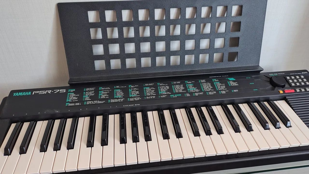 Teclado Yamaha PSR-75 - Foto 3