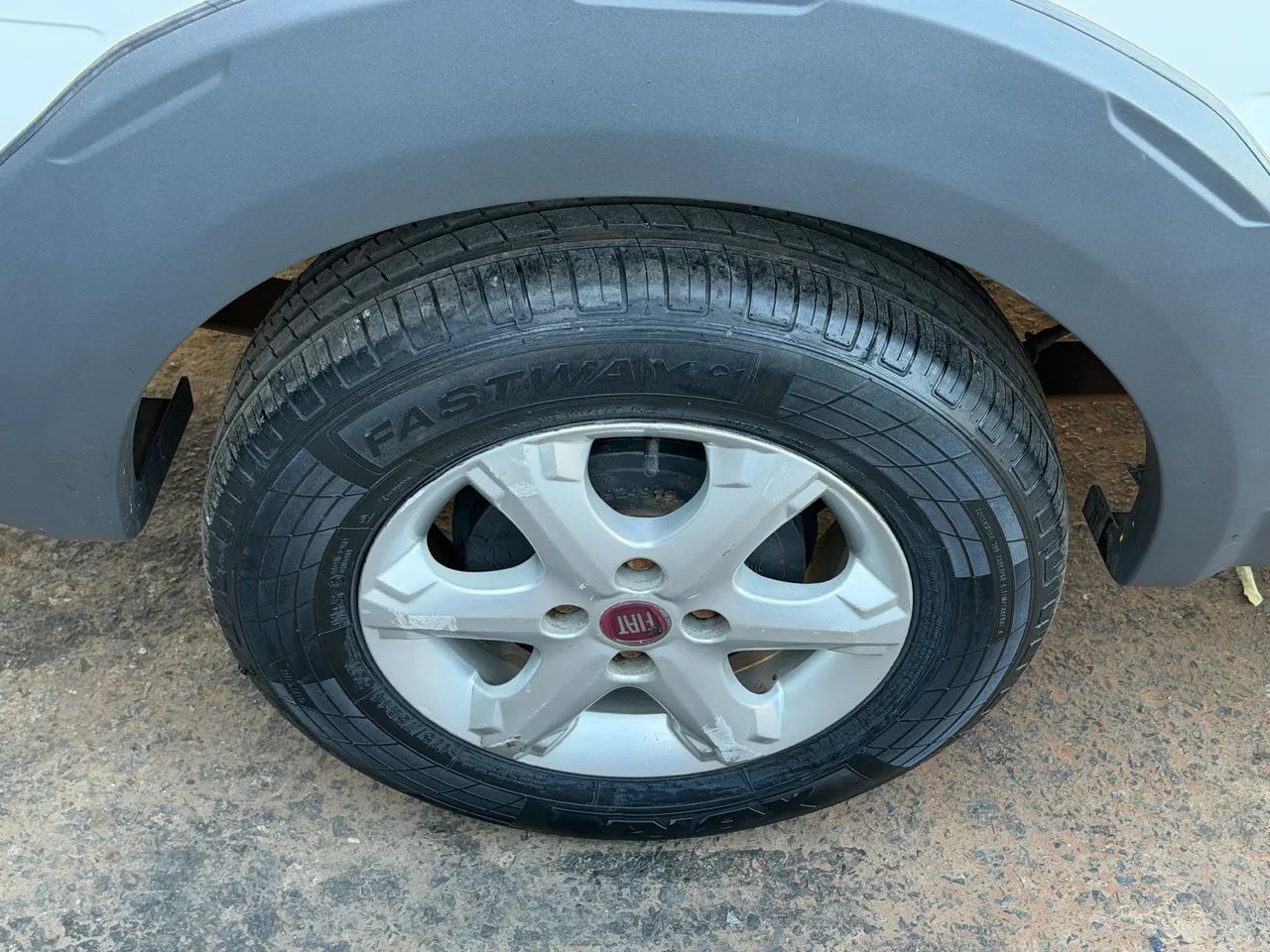 Fiat Strada Working Hard 1.4 Fire Flex 8V CD 2018 - Foto 5