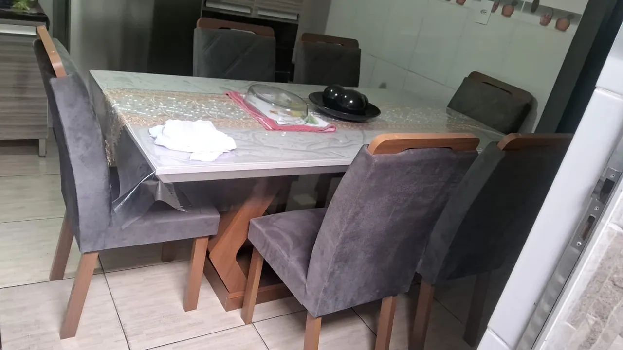 Mesa de 6 cadeiras 