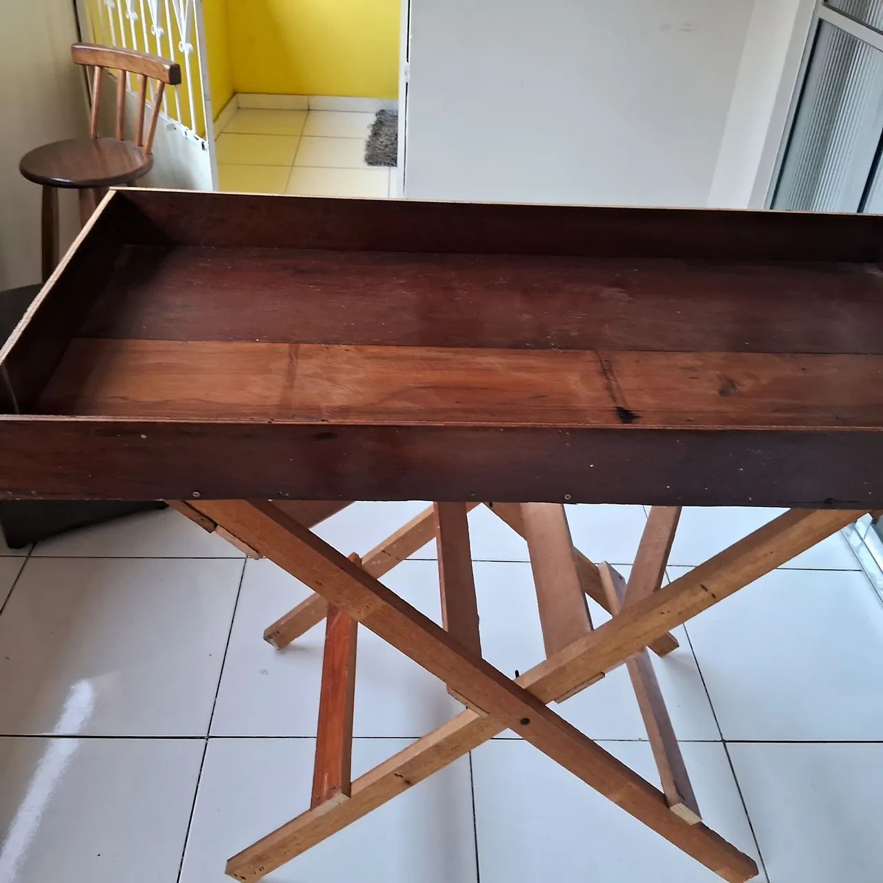 Tabuleiro invernizado. 1,20 M X 60 cm, ótimo para baianas de acaraje - Foto 3