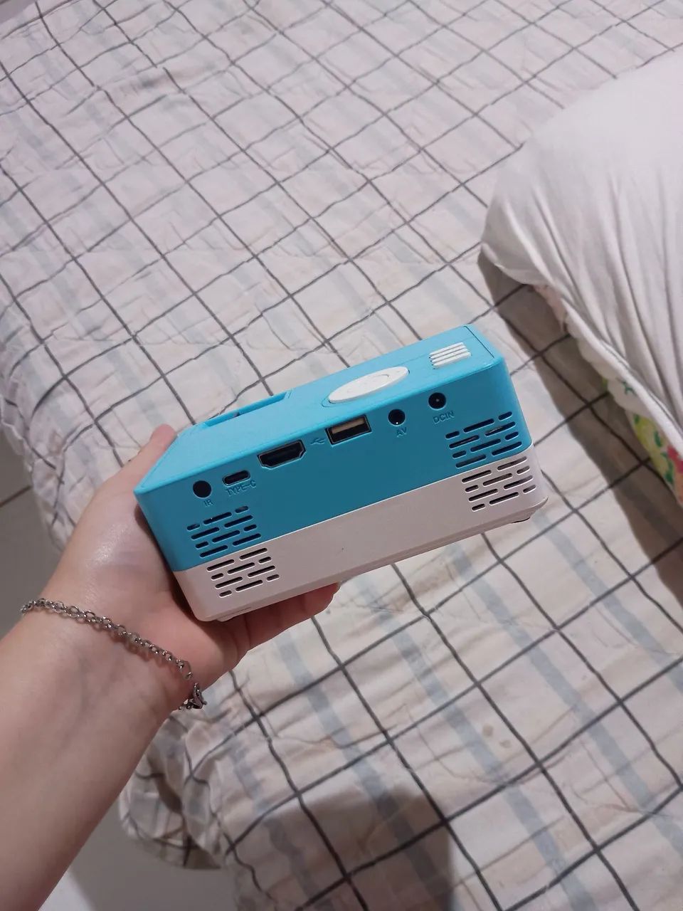 Mini Projetor YG300 - Azul e Branco - Foto 5