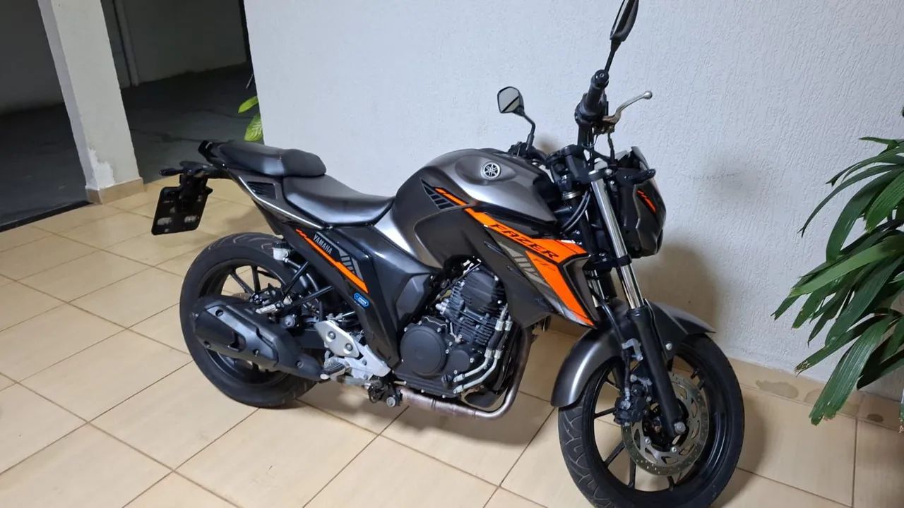 FAZER 250 CONNECT 2025/2025 SUPER CONSERVADA 