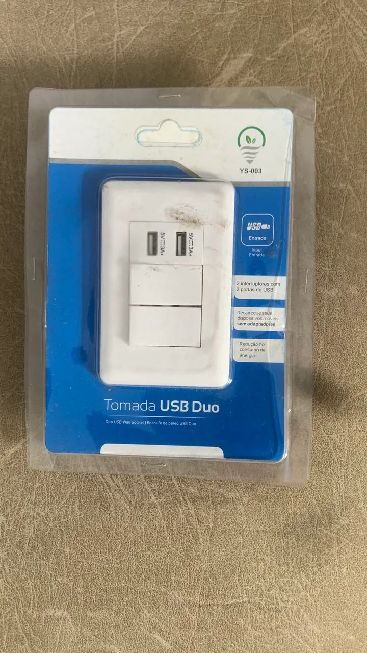 Interruptor COM CARREGADOR USB