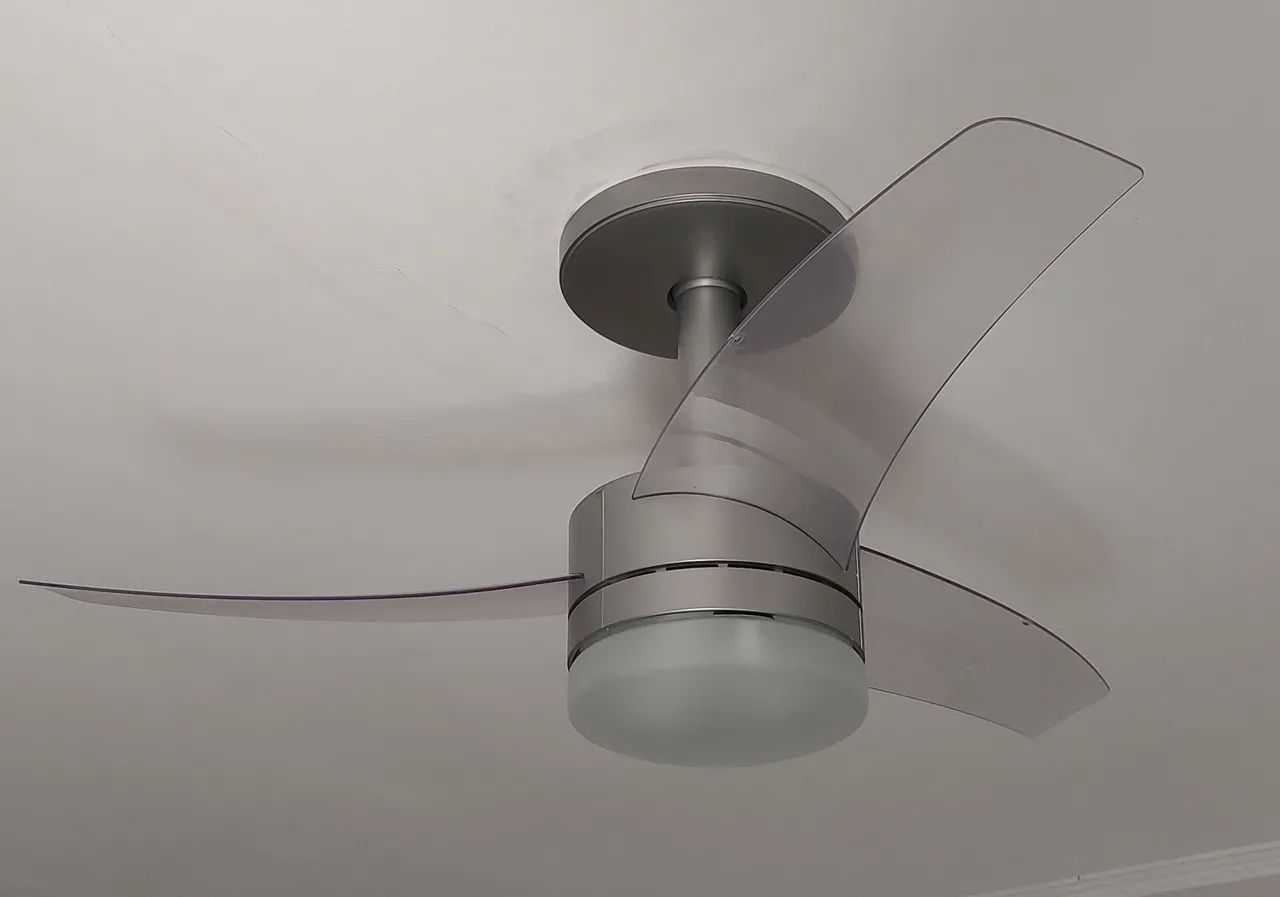 Ventilador de Teto Arno - Prata Transparente