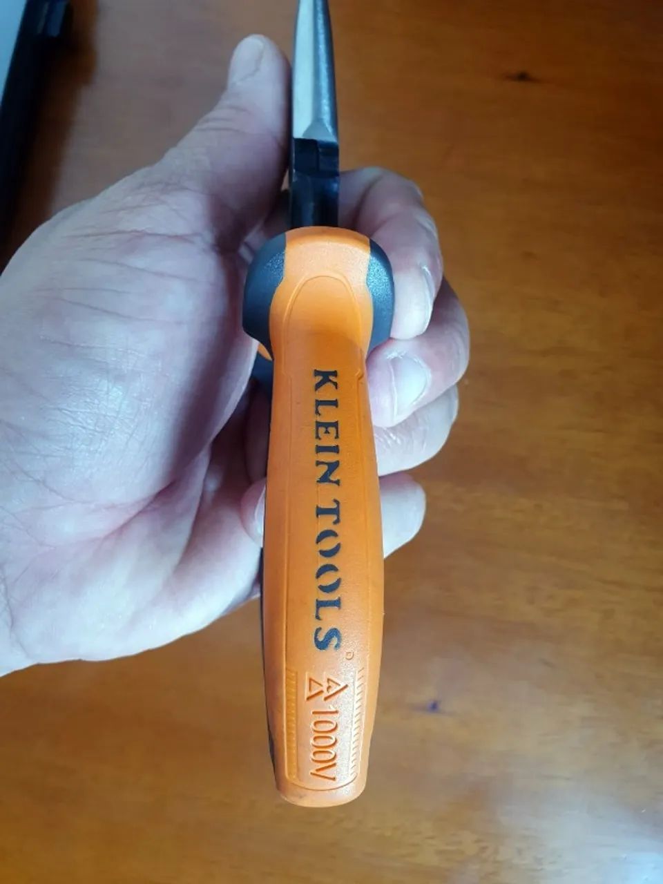 Alicate Klein Tools Isolado VDE 6 polegadas 2036EINS - Foto 4